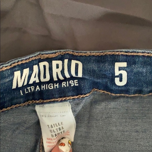 High Waisted Shorts - Picture 3 of 3